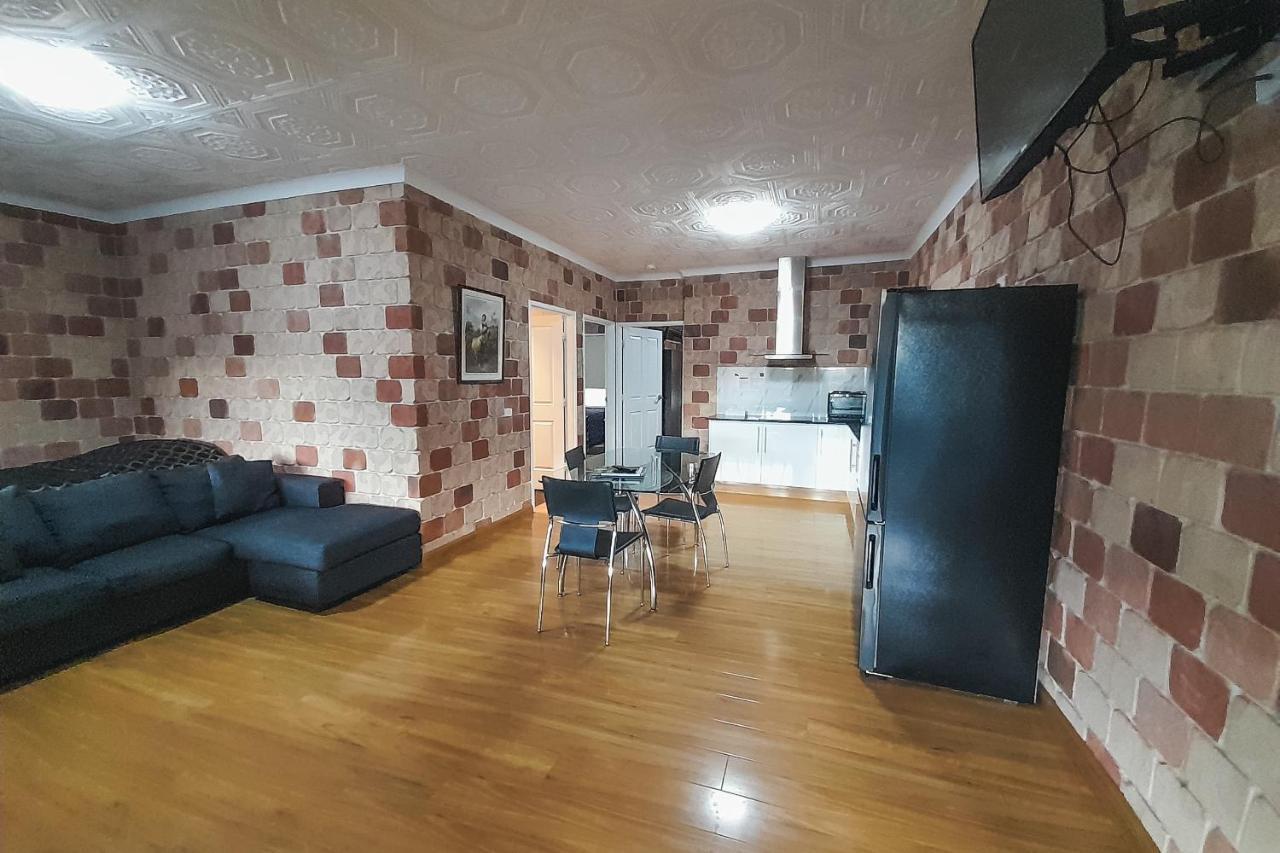Golfers Inn Tenterfield Bagian luar foto